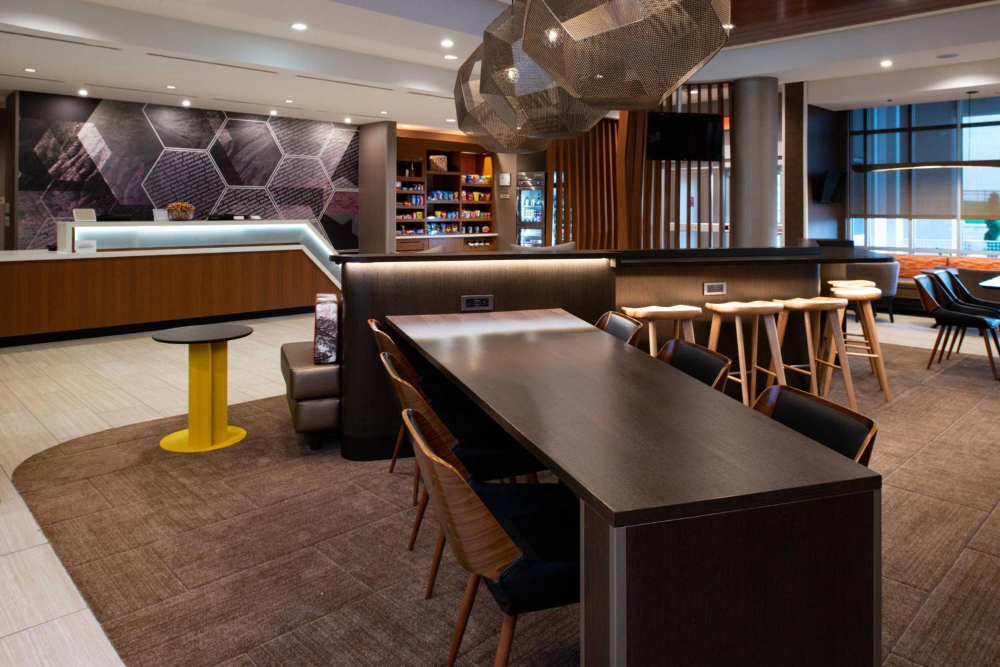 Springhill Suites By Marriott Kansas City Northeast Exterior photo